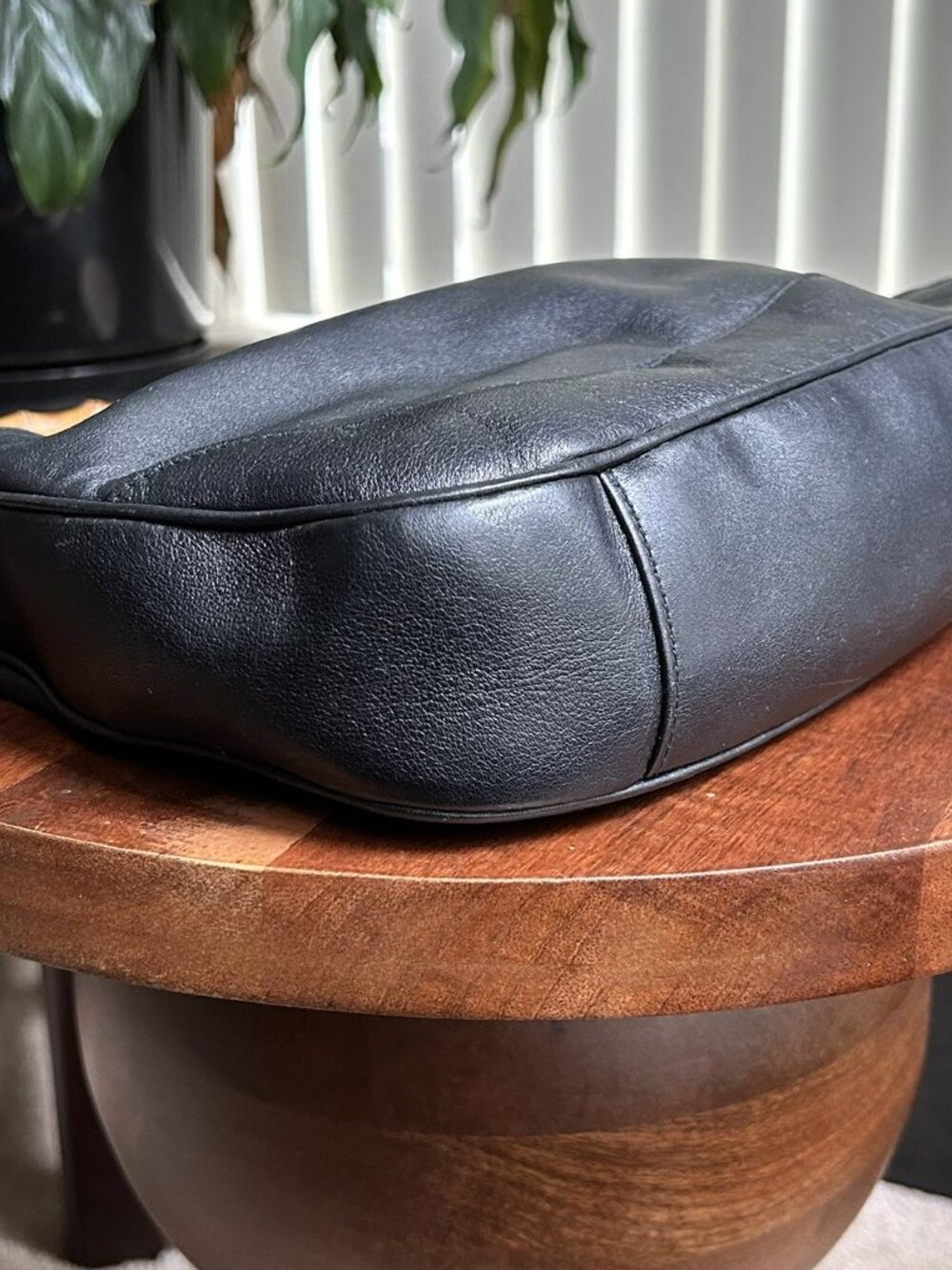 GUCCI Medium Diana Shoulder Bag, Black - Picture 15 of 16